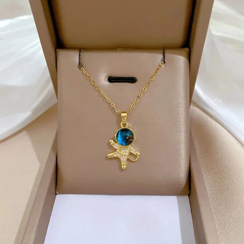 Colar de Aço Titânio de Luxo, Com Pingente